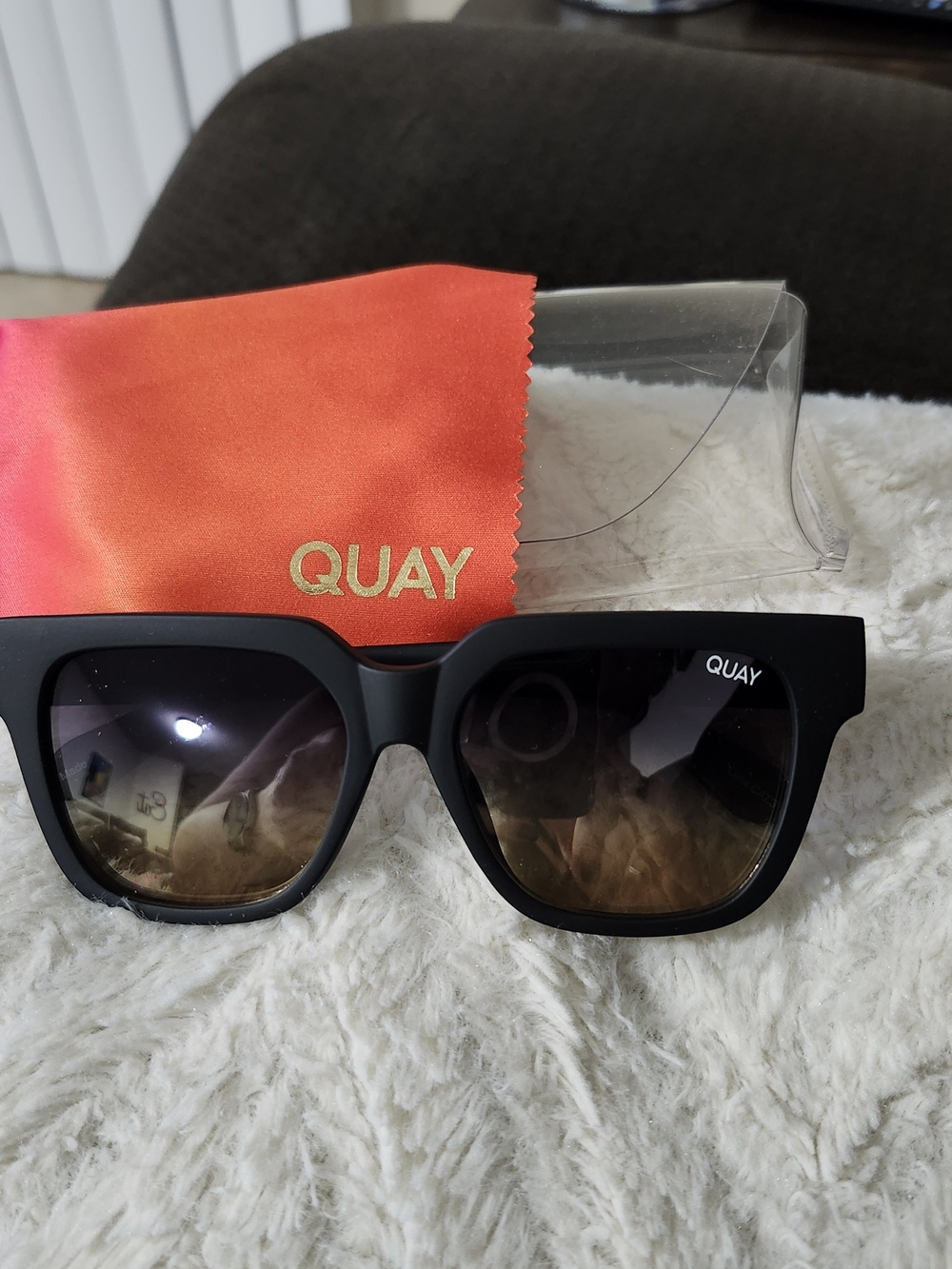 Quay Australia Black Sunglasses with Brown Gradient Lenses